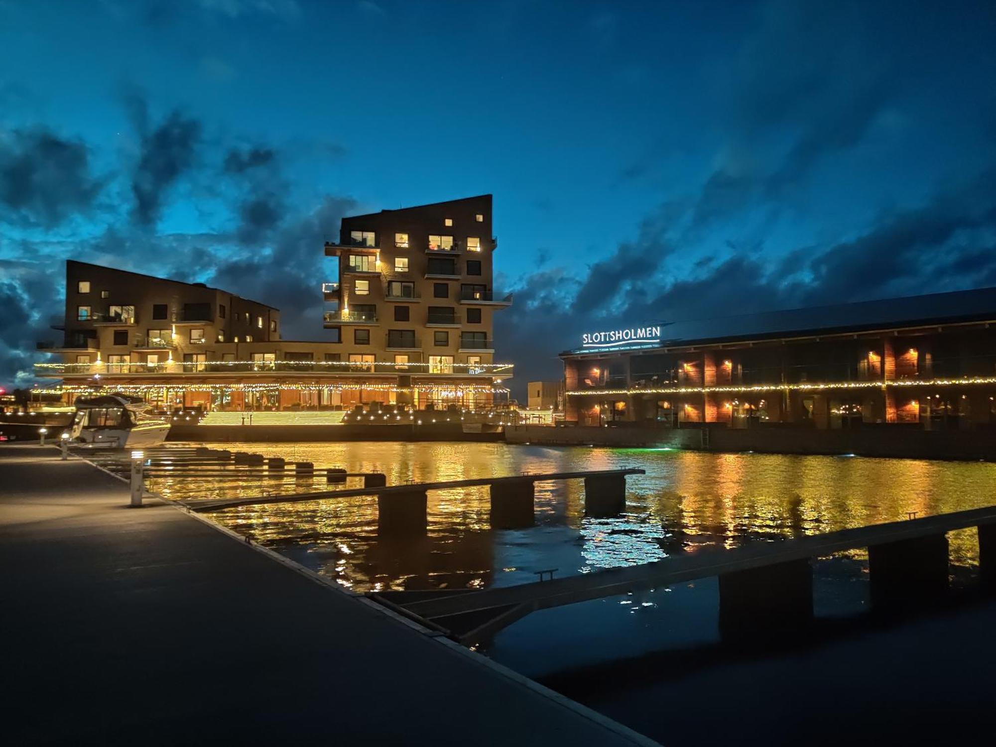 Slottsholmen Hotell Och Restaurang Västervik Екстериор снимка