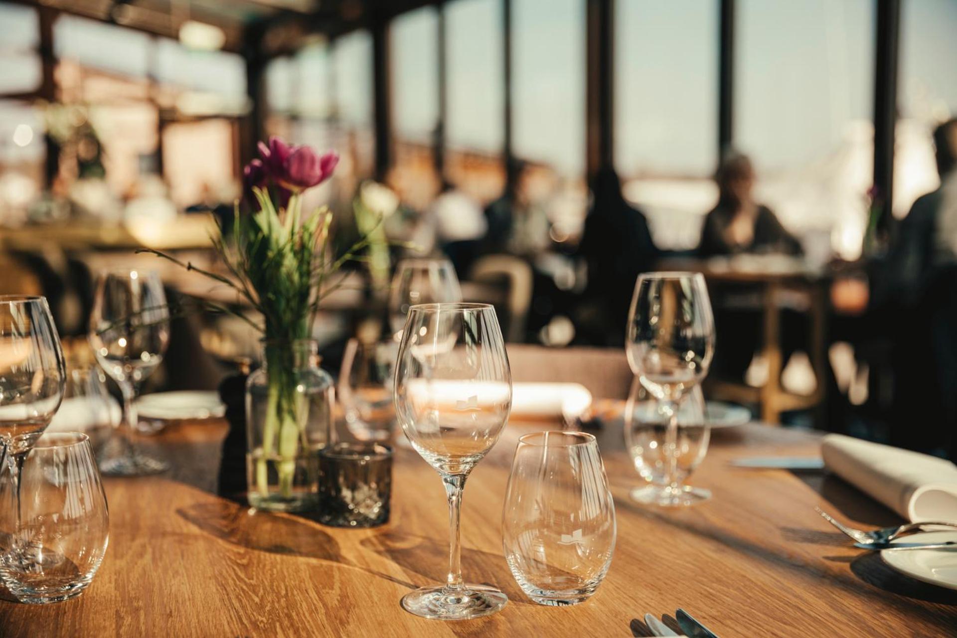Slottsholmen Hotell Och Restaurang Västervik Екстериор снимка