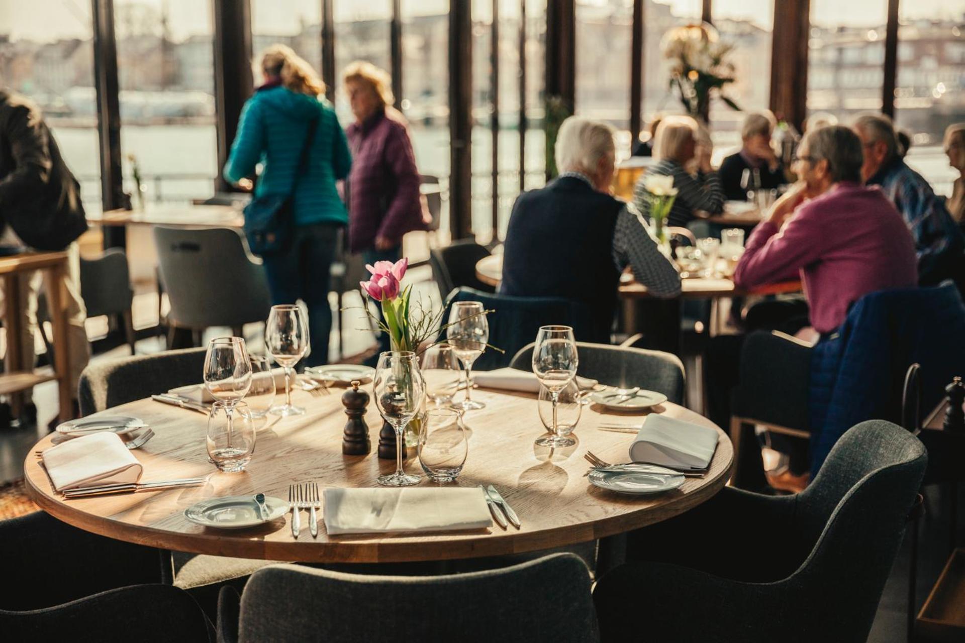 Slottsholmen Hotell Och Restaurang Västervik Екстериор снимка
