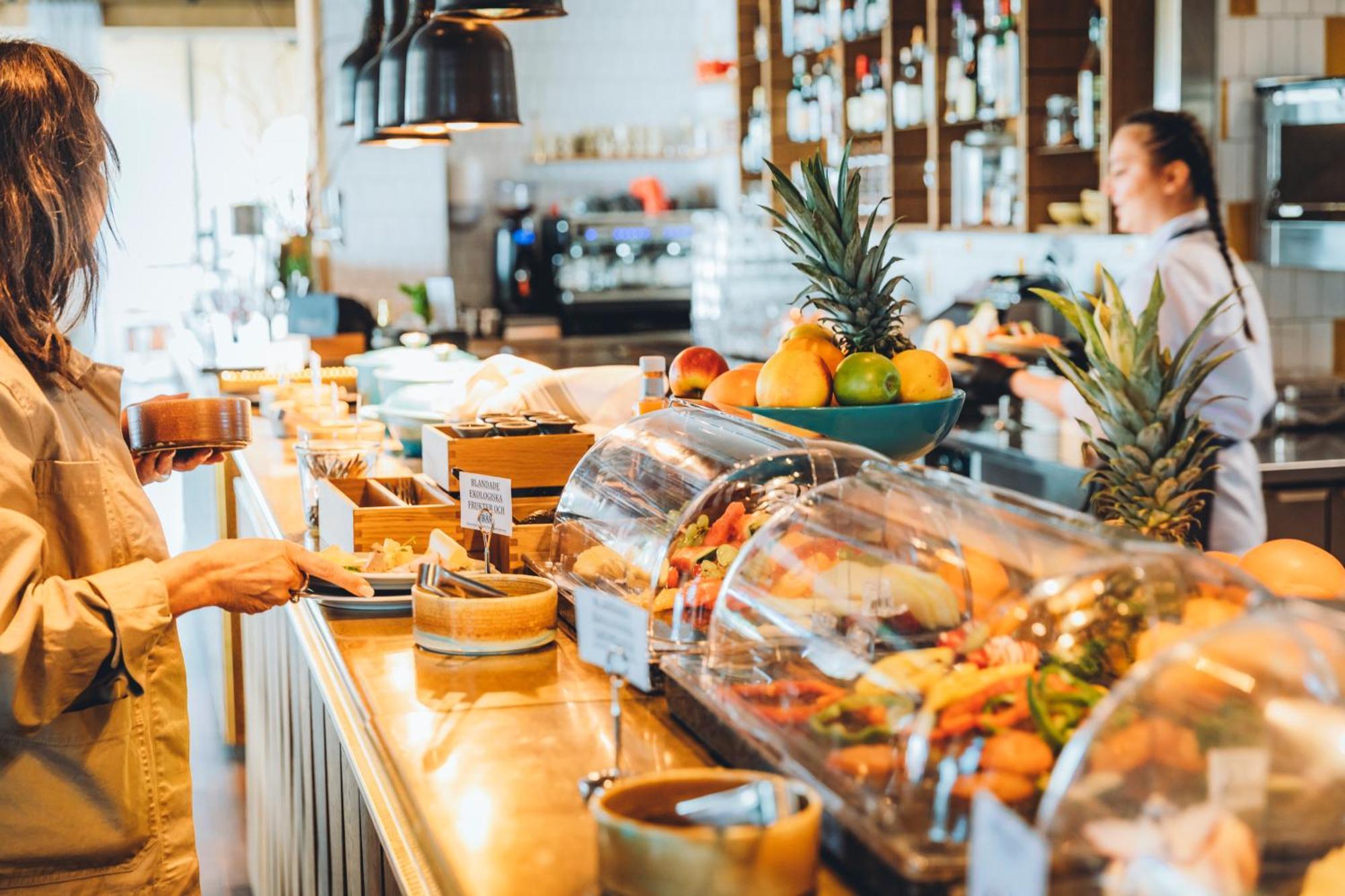 Slottsholmen Hotell Och Restaurang Västervik Екстериор снимка